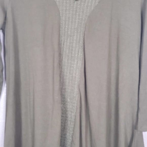 Adrianna Papell Army Green 3/4 Sleeve Shark Bite V-Neck Embroidered Tunic L - Picture 6 of 7